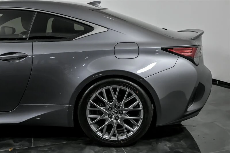 2020 Lexus RC - Image 8 of 21
