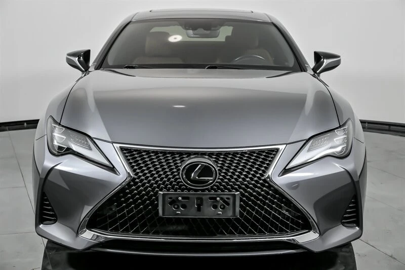 2020 Lexus RC - Image 4 of 21