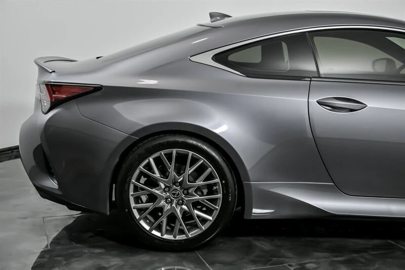 2020 Lexus RC - Image 12 of 21