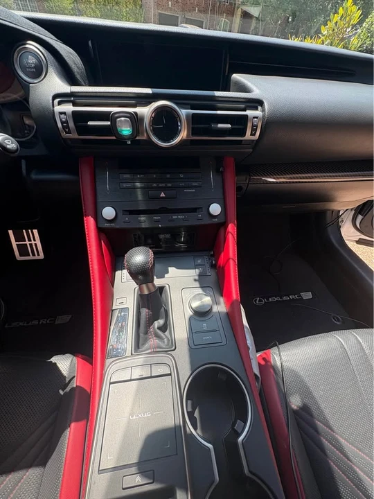 2020 Lexus RC F - Image 5 of 10