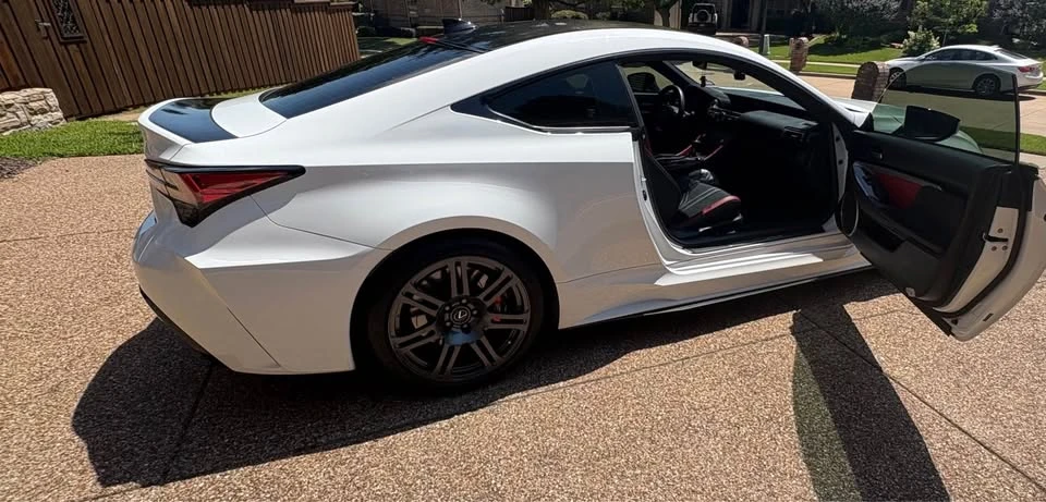 2020 Lexus RC F - Image 2 of 10