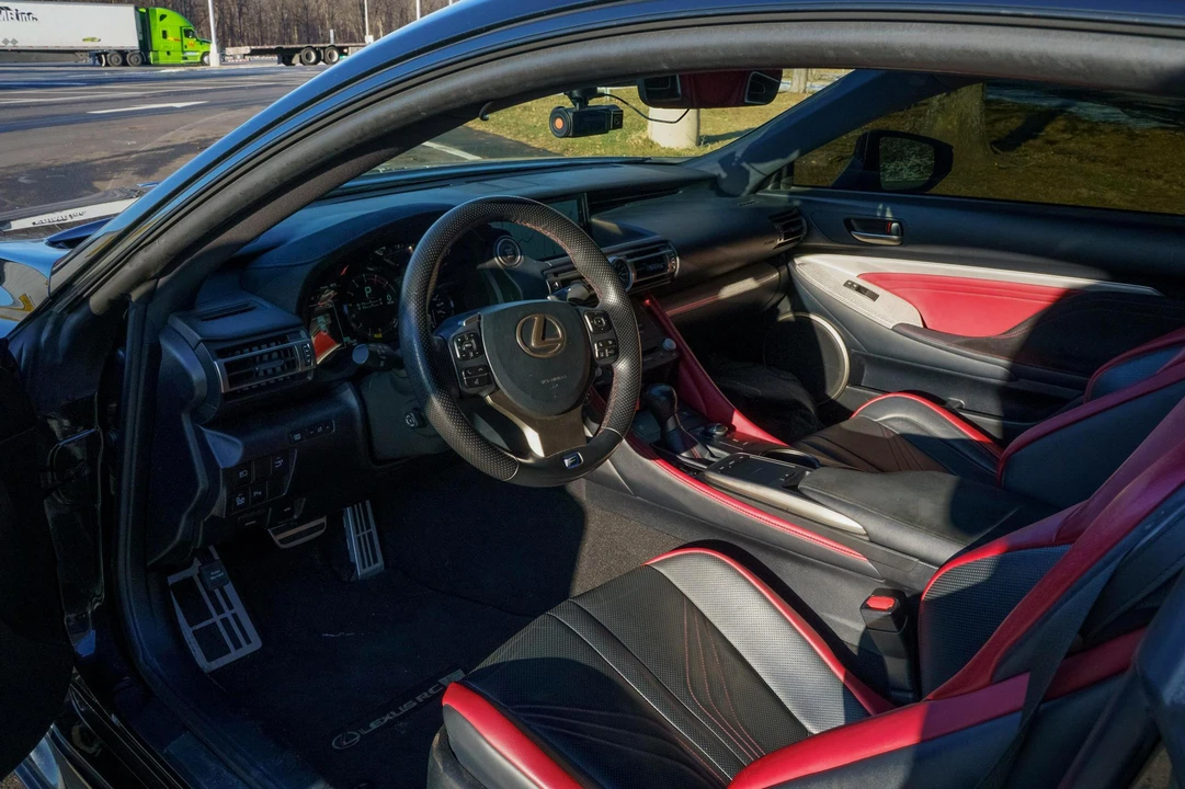 2020 Lexus RC F - Image 24 of 26