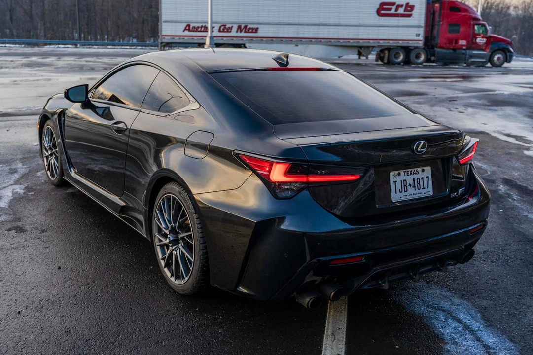 2020 Lexus RC F - Image 8 of 26