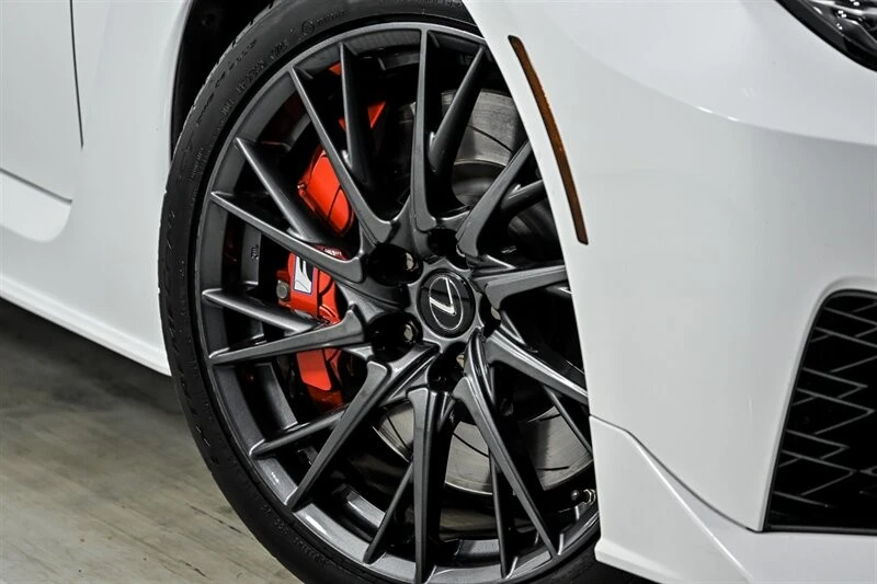 2020 Lexus RC F - Image 3 of 31