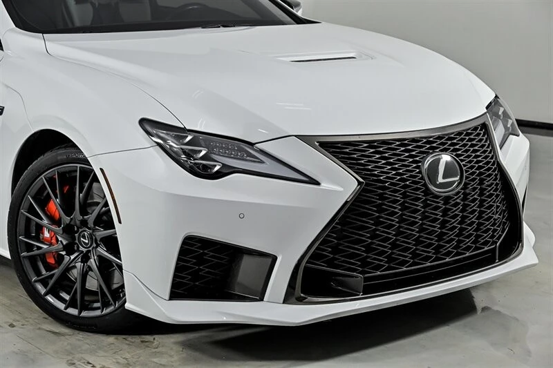 2020 Lexus RC F - Image 2 of 31