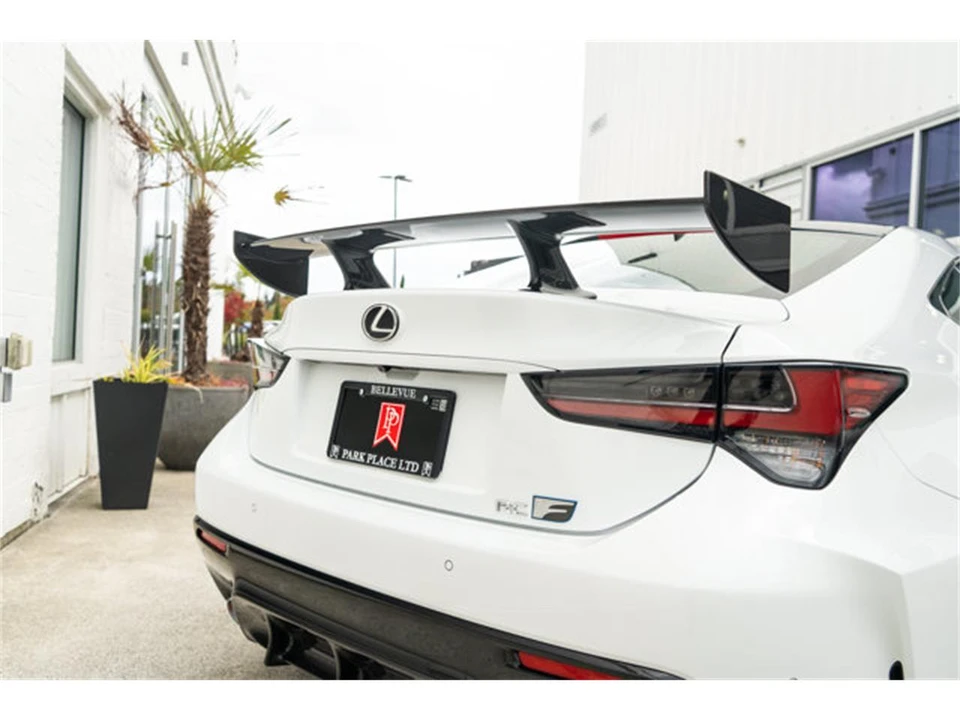 2020 Lexus RC F - Image 8 of 12