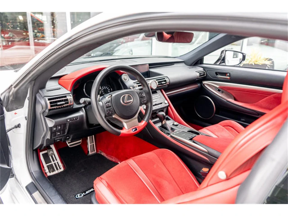 2020 Lexus RC F - Image 9 of 12