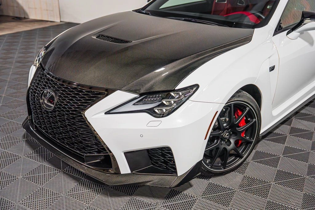 2020 Lexus RC F - Image 9 of 21