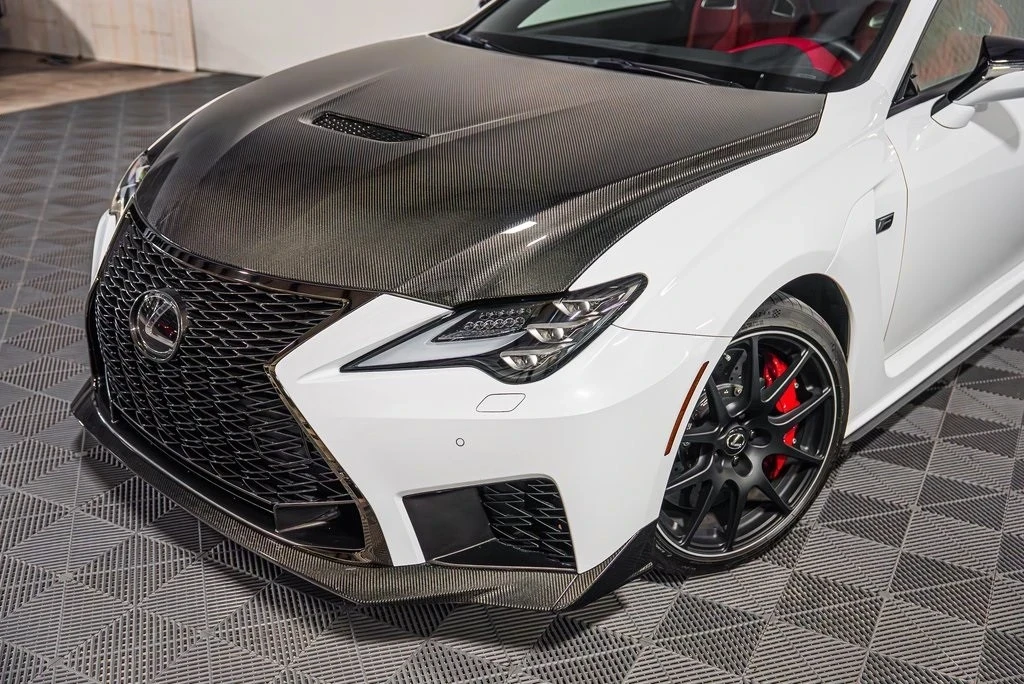 2020 Lexus RC F - Image 9 of 21