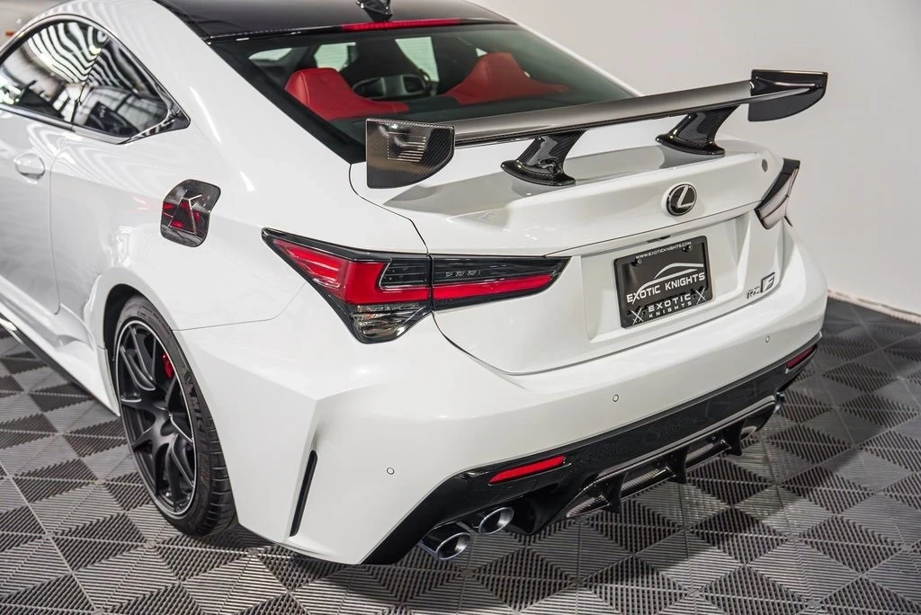 2020 Lexus RC F - Image 13 of 21