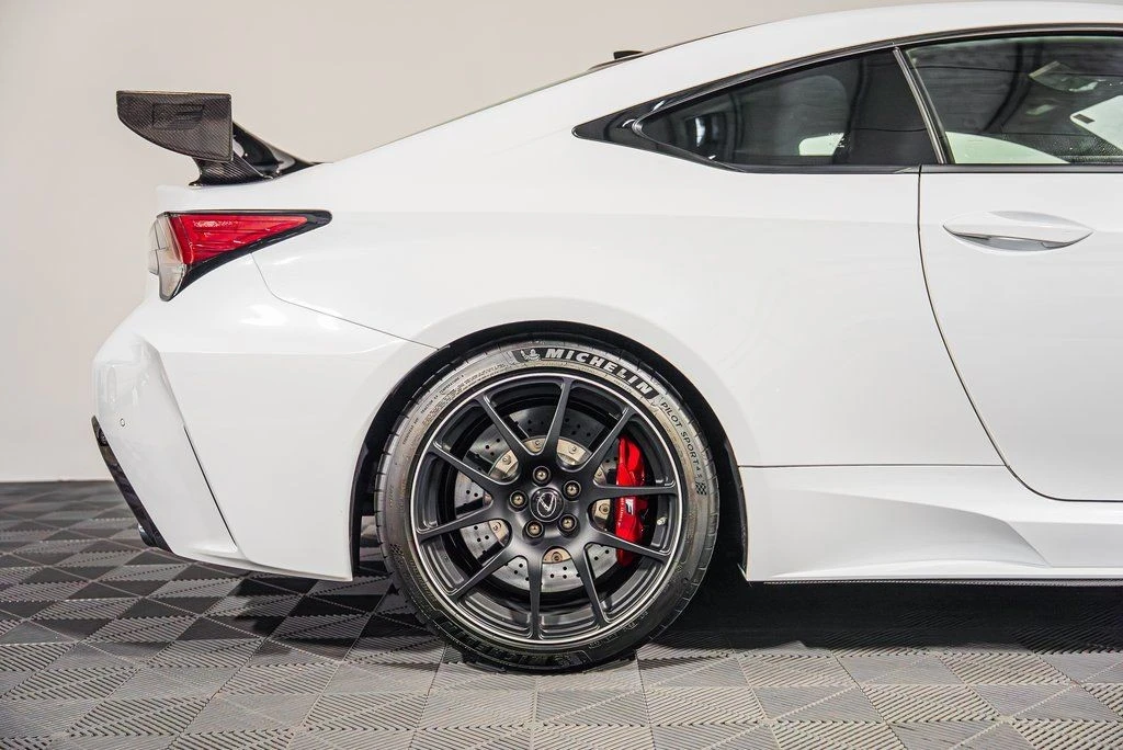 2020 Lexus RC F - Image 3 of 21