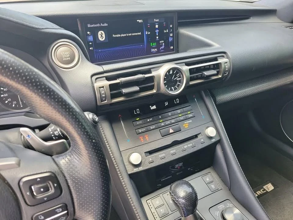 2020 Lexus RC F - Image 16 of 20