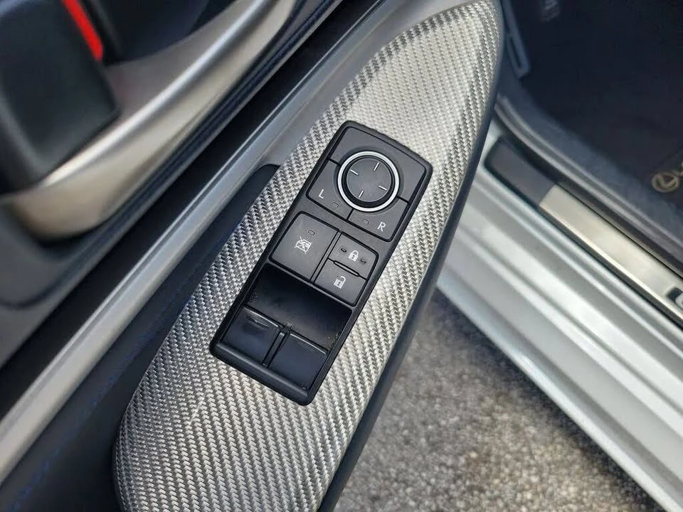 2020 Lexus RC F - Image 7 of 20