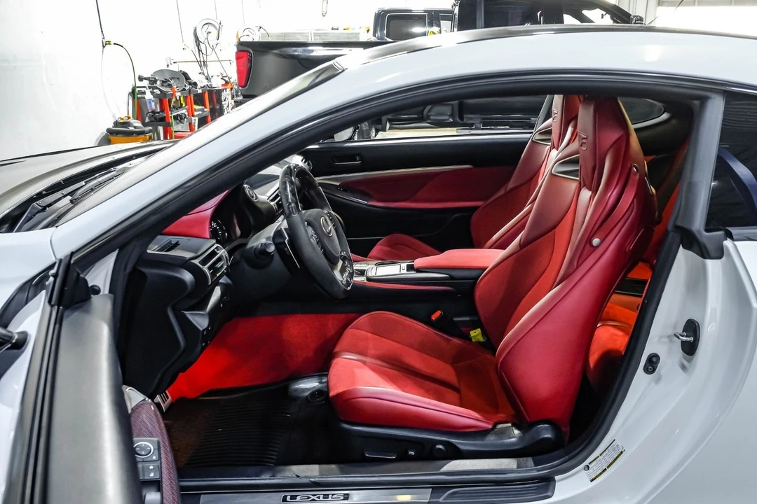 2020 Lexus RC F - Image 4 of 31