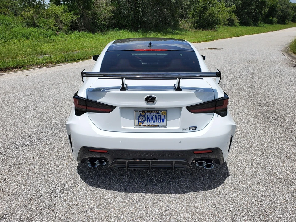 2020 Lexus RC F - Image 18 of 31