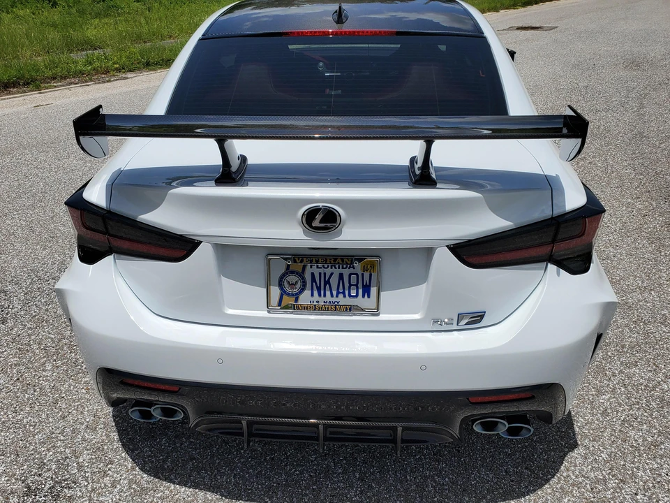 2020 Lexus RC F - Image 20 of 31