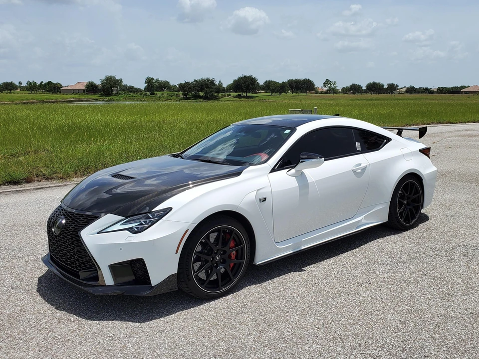 2020 Lexus RC F - Image 14 of 31