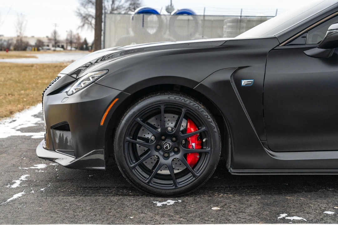 2020 Lexus RC F - Image 20 of 31