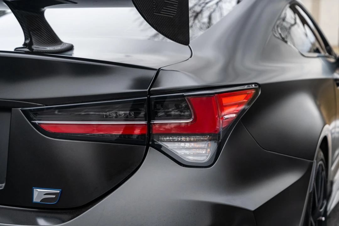 2020 Lexus RC F - Image 26 of 31