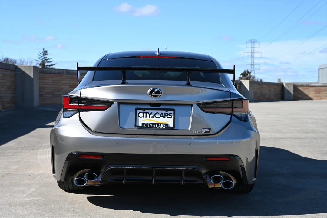 2020 Lexus RC F - Image 18 of 31