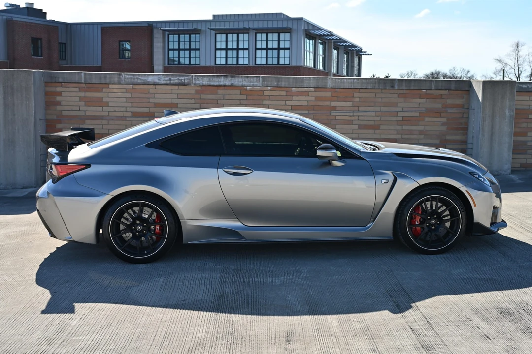 2020 Lexus RC F - Image 13 of 31