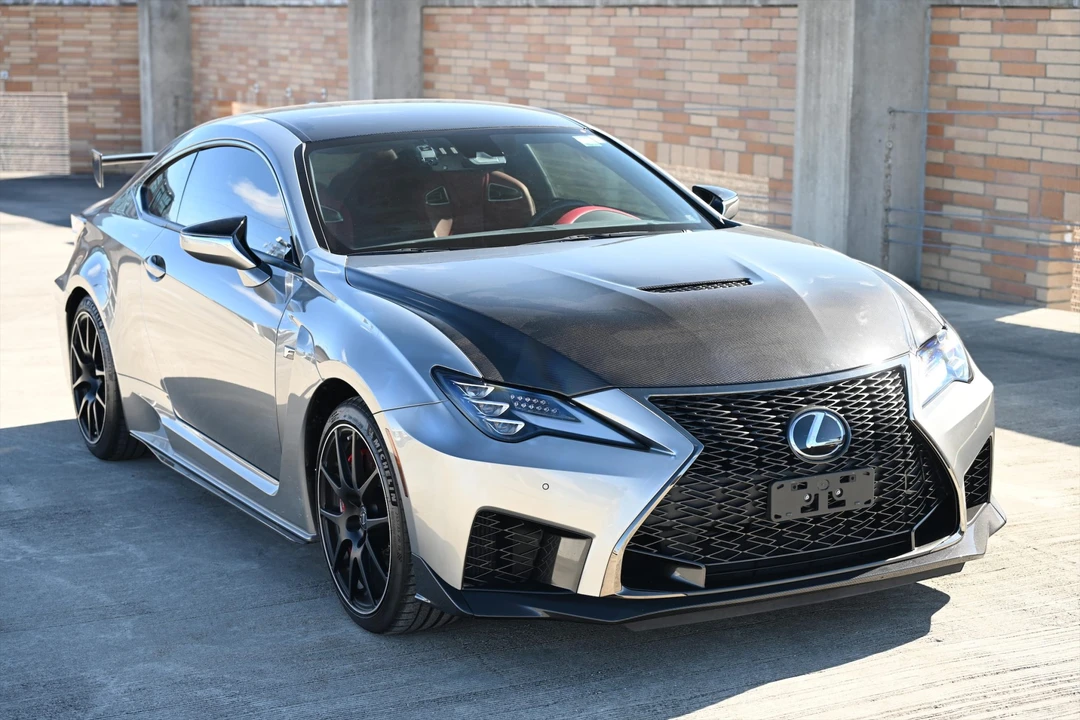 2020 Lexus RC F - Image 7 of 31