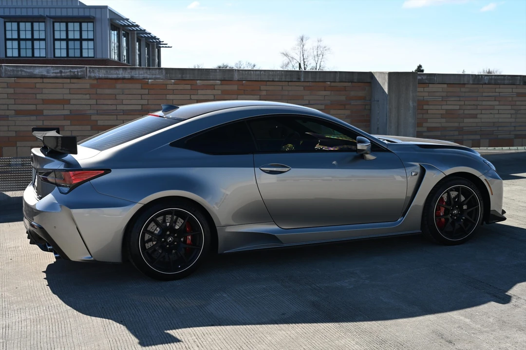 2020 Lexus RC F - Image 14 of 31