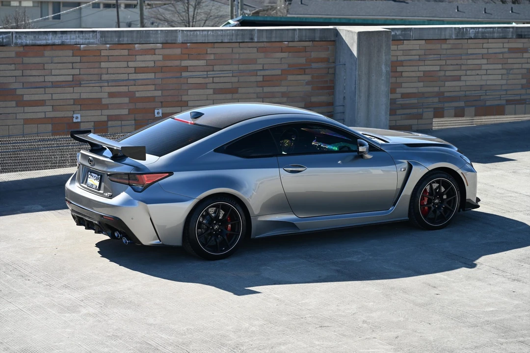 2020 Lexus RC F - Image 15 of 31