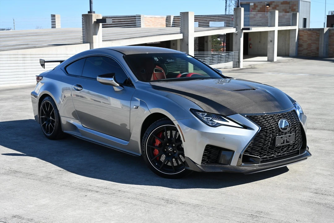 2020 Lexus RC F - Image 9 of 31