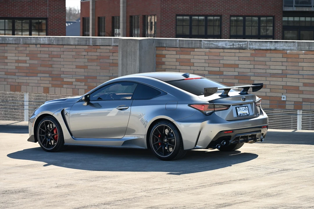 2020 Lexus RC F - Image 21 of 31