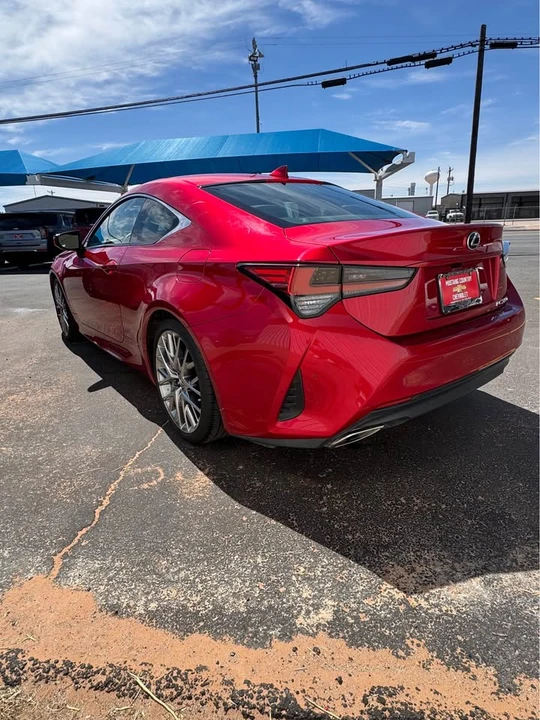2020 Lexus RC - Image 4 of 6