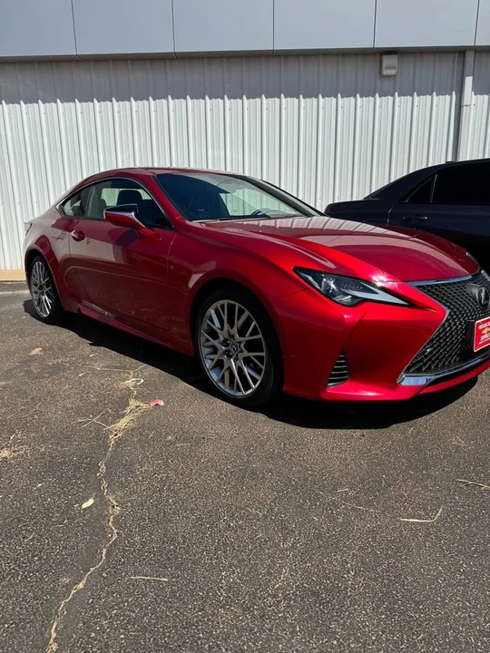 2020 Lexus RC - Image 2 of 6