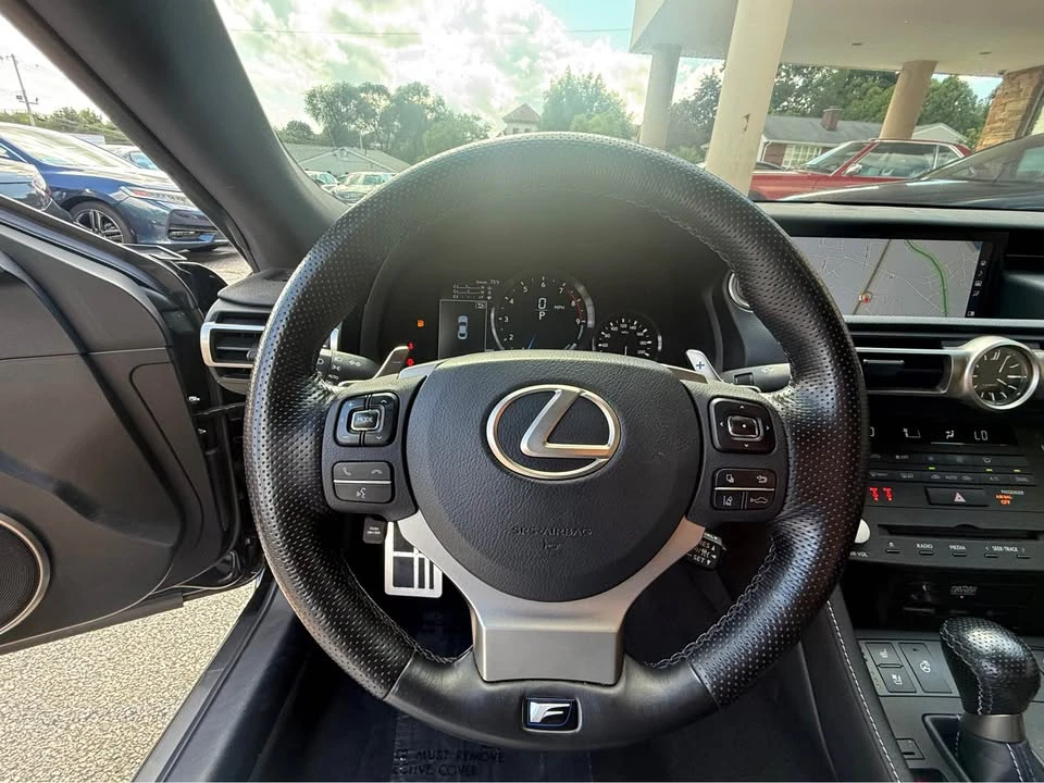 2020 Lexus RC F - Image 11 of 16