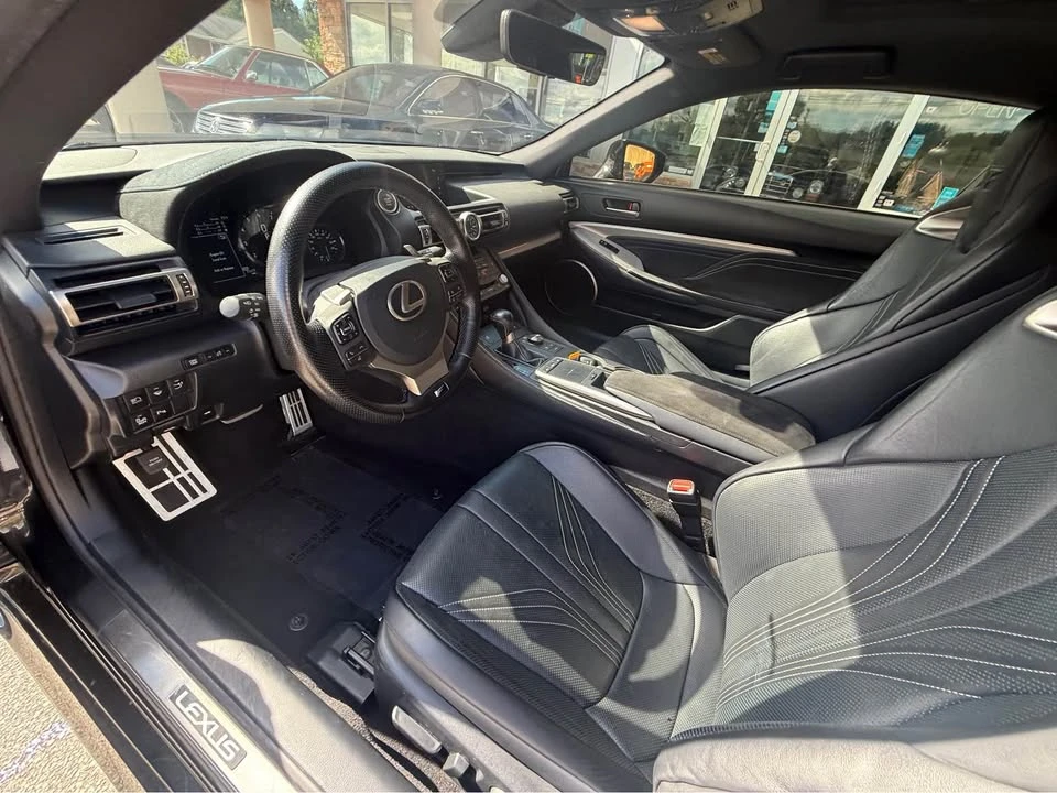 2020 Lexus RC F - Image 10 of 16