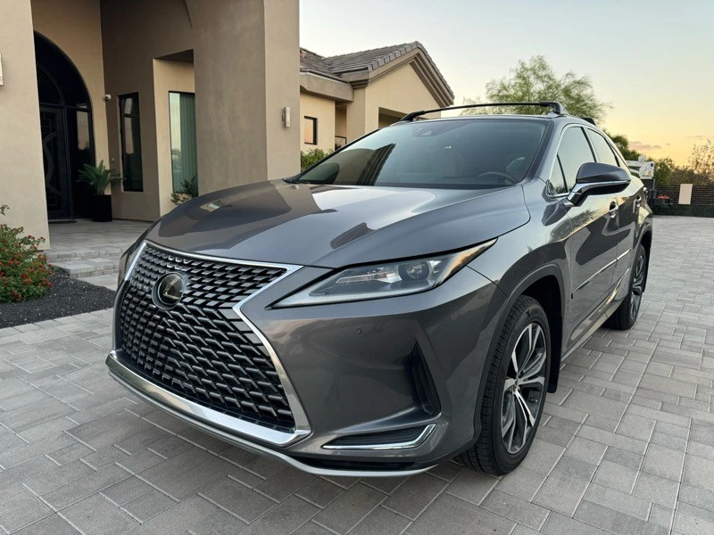 2020 Lexus RC - Image 2 of 21