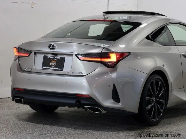 2020 Lexus RC F - Image 9 of 31