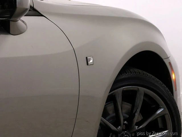 2020 Lexus RC F - Image 11 of 31