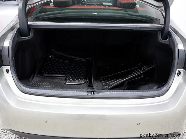 2020 Lexus RC F - Image 30 of 31