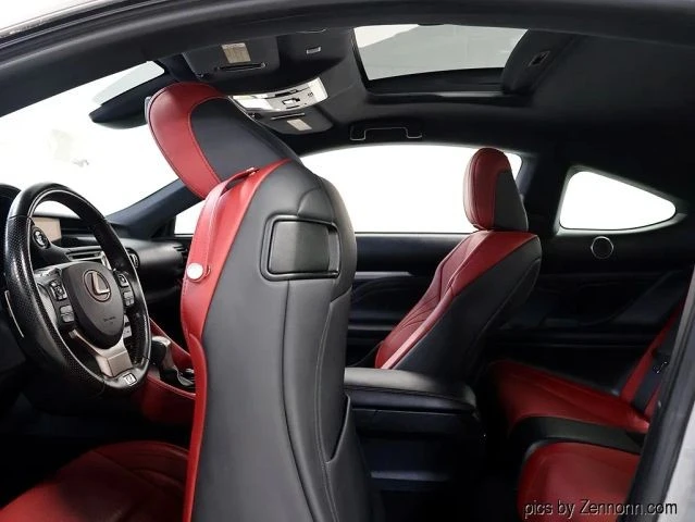 2020 Lexus RC F - Image 16 of 31