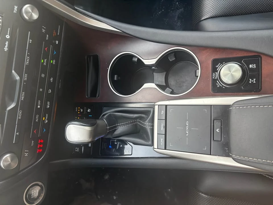 2020 Lexus RX 4th Gen - Image 11 of 16