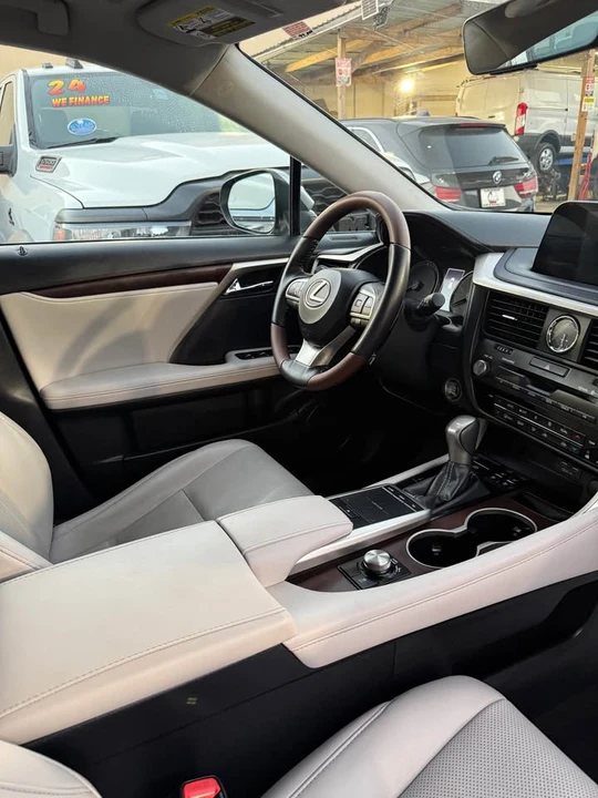2020 Lexus RX 4th Gen - Image 4 of 5