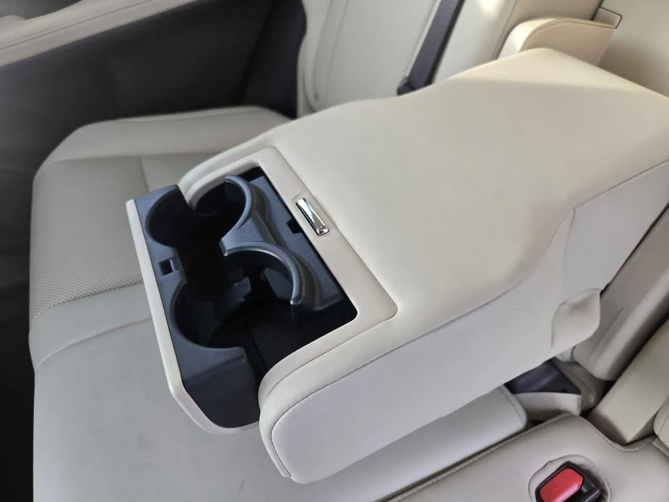 2020 Lexus RX 4th Gen - Image 11 of 19