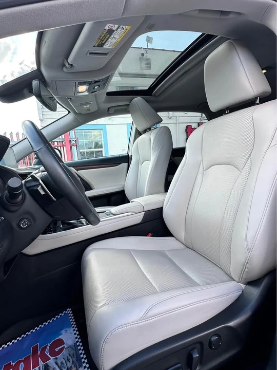 2020 Lexus RX 4th Gen - Image 11 of 17