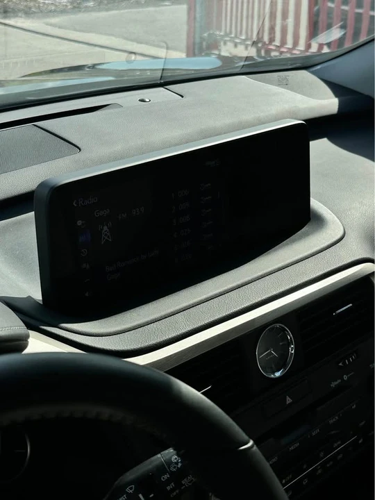 2020 Lexus RX 4th Gen - Image 12 of 17