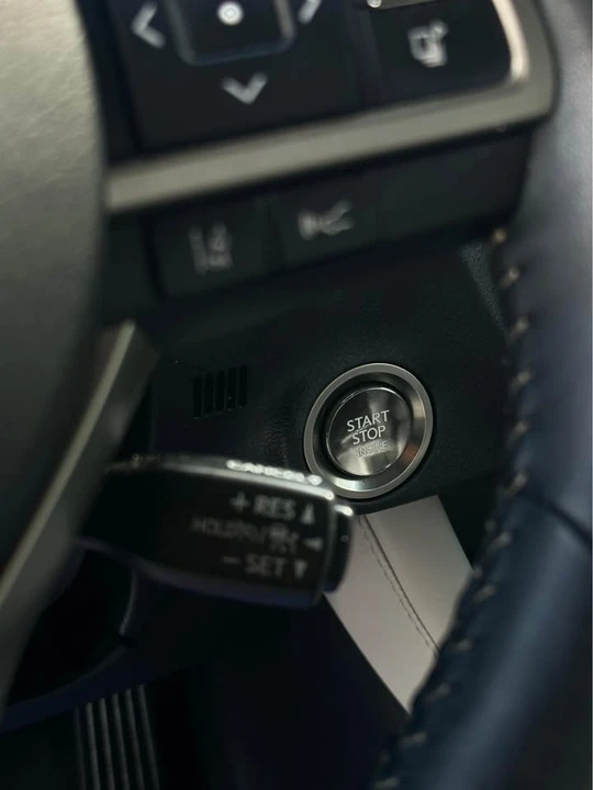 2020 Lexus RX 4th Gen - Image 10 of 17
