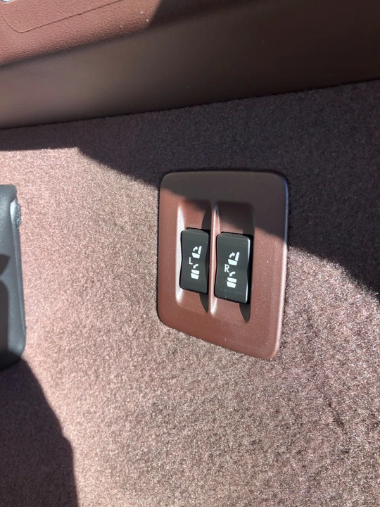 2020 Lexus RX 4th Gen - Image 17 of 21
