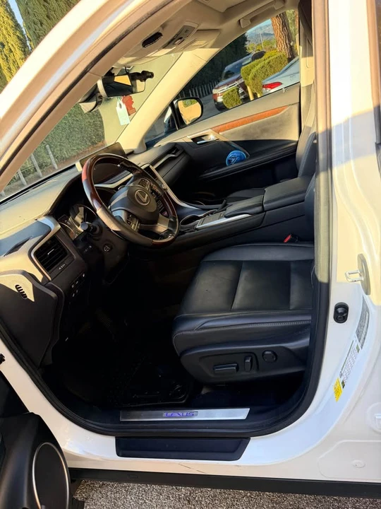 2020 Lexus RX 4th Gen - Image 5 of 14