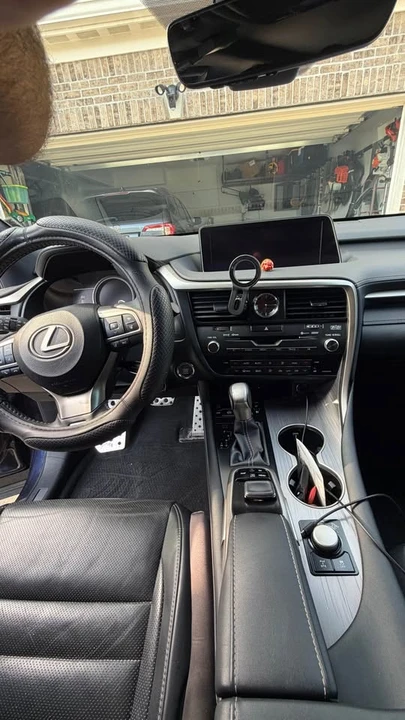2020 Lexus RX 4th Gen - Image 5 of 8