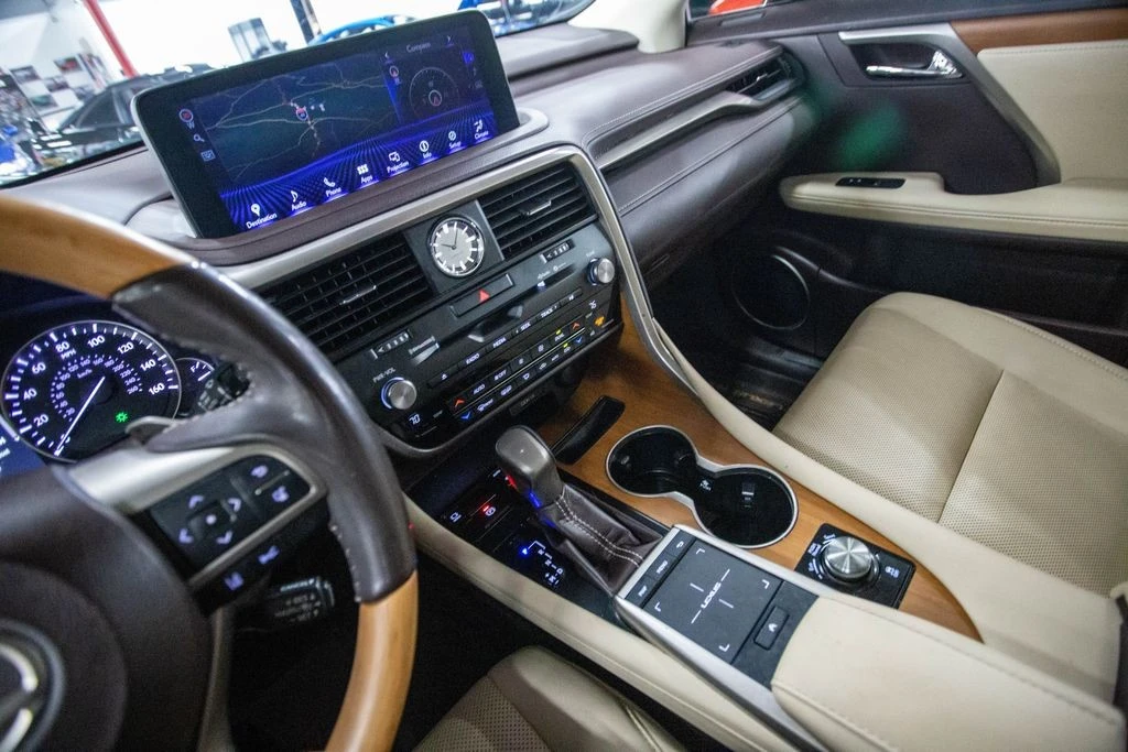 2020 Lexus RX 4th Gen - Image 7 of 9