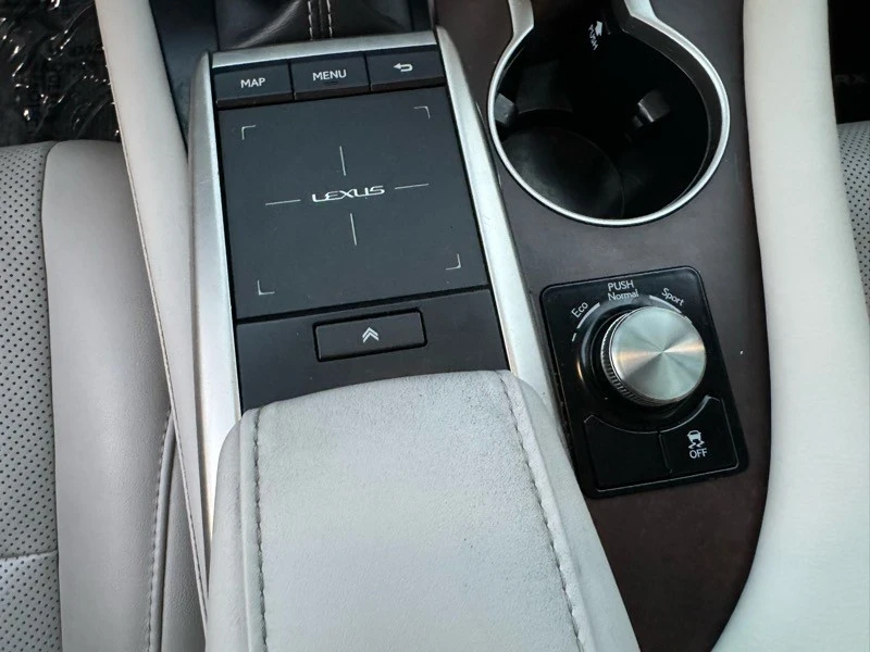 2020 Lexus RX 4th Gen - Image 16 of 21